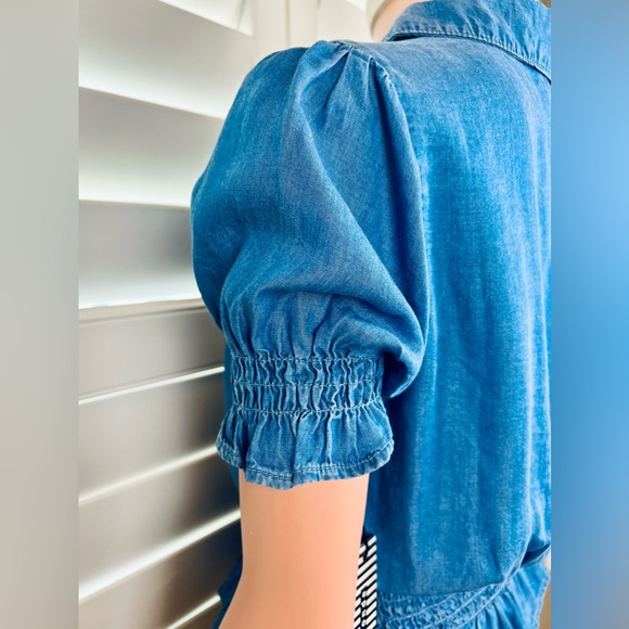 NWT- Chambray Smocked Blouse Sz S by Haute Monde - Picture 4 of 8